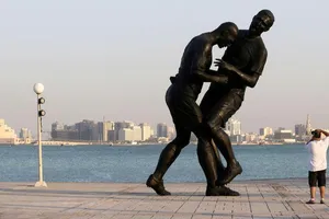 Qatar dựng lại bức tượng gây tranh cãi về Zidane
