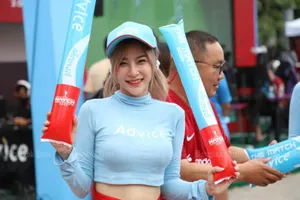 Ten Hag khởi đầu suôn ở Bangkok