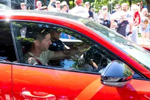 Lewandowski dùng mọi 'mỹ từ' ca ngợi Xavi