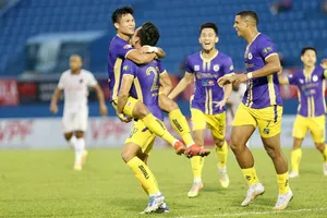 Hà Nội vô địch lượt đi V-League