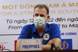 HLV Philippines điên tiết với việc “chạy điểm” để bằng tuyển Việt Nam