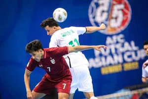 Hú hồn, Futsal Thái Lan suýt thua