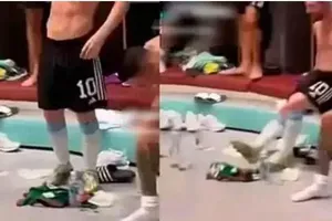 Võ sĩ Alvarez đòi đấm Messi ngoài sân cỏ vì clip xúc phạm áo đấu Mexico