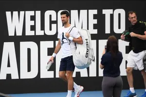 Djokovic trở lại Úc sau gần 1 năm bị cấm nhập cảnh