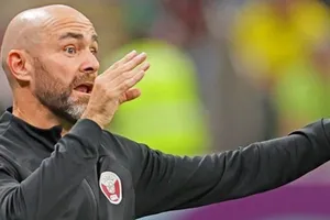 Bại tướng của thầy Park chia tay tuyển Qatar