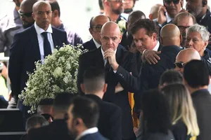 Chùm ảnh tang lễ vua bóng đá Pele