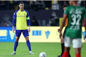 16 sắc thái của tân đội trưởng Ronaldo ở Al Nassr