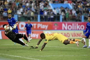 Khánh Hòa bại trận ngay trên sân nhà vì ‘người cũ’