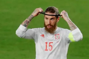 Sergio Ramos chính thức chia tay sự nghiệp quốc tế