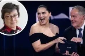 Chọn đại sứ quá mập, FIFA bị ‘ném đá’