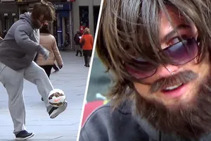 Clip “ông già Ronaldo” chơi bóng ở Quảng trường đạt 60 triệu view