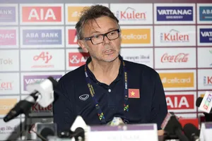 HLV Troussier nhận được sự tôn trọng của đối thủ, chỉ có Sjafri xem thường