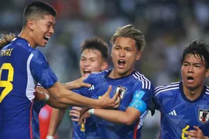 Samurai hạ “những con sư tử Teranga”, Brazil bị Ý cho “phơi áo”