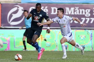 HA Gia Lai có ba điểm trước Hà Nội