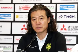 Tuyển Malaysia từ chối đá với Brazil vì 'đừng mặc áo quá đầu'