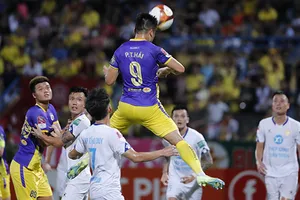 Nam Định mặc áo trắng và không biết chiến thắng sau năm trận