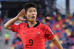 "Chiến binh Taegook' bắn hạ "đại bàng Nigeria"