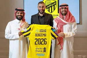 Benzema gia nhập Al Ittihad như hổ mọc thêm cánh