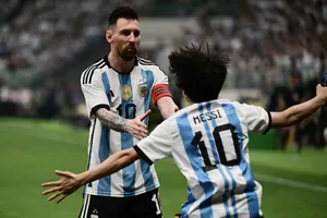Chủ tịch FIFA nói về sự ích kỷ của Messi?