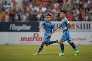 HLV Huỳnh Đức có trận thua đầu với B. Bình Dương