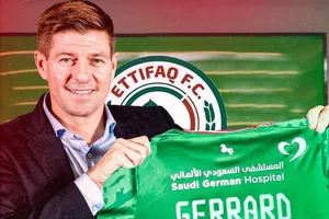 Gerrard “chảnh” rồi cũng nhận lời đến Saudi Arabia