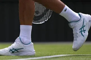 Đôi giày số 23 và lời tuyên bố tự tin của Djokovic