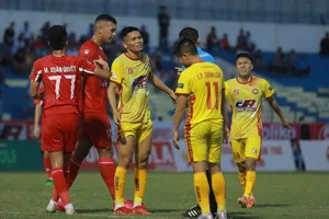 Không còn nhận ra thầy trò Popov