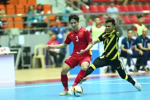 Malaysia mời HLV Thái Lan để vượt qua hai “núi lớn” 