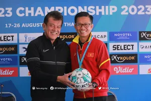 Đưa Malaysia dự VCK U-23 châu Á, bại tướng của HLV Hoàng Anh Tuấn bất ngờ từ chức