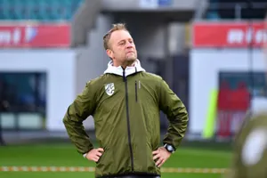 Polking muốn đánh bại đội từng thắng tuyển Việt Nam 2-0