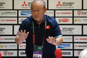 Không hào hứng, ông Park Hang-seo nhường ghế HLV tuyển Singapore cho huyền thoại MU