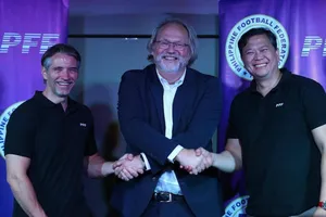 Tân HLV tuyển Philippines “chưa đỗ ông nghè đã đe hàng tổng”