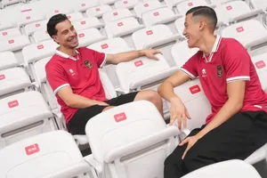 “Làm sao đá với tuyển Việt Nam đây?!”