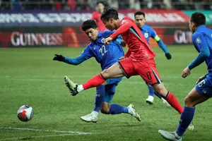 Tuyển Thái Lan tính đường đánh bại Hàn Quốc, Việt Nam vật vã với Indonesia