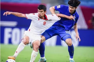 HLV của U-23 Tajikistan từ chức dù thắng Thái Lan