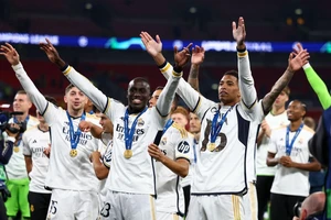 Nghiên cứu “đề tài khoa học” Real Madrid hơn là đi khen!