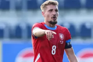 Tuyển thủ Czech mất cơ hội dự Euro 2024 vì thể thao mạo hiểm