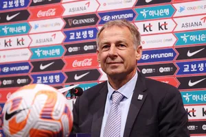 HLV Jurgen Klinsmann không có cửa tranh ghế với HLV Park Hang-seo?!