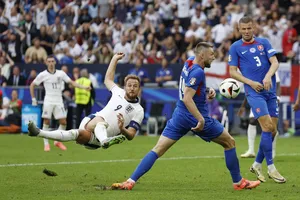 Chùm ảnh Anh ngược dòng hú hồn thắng Slovakia 2-1