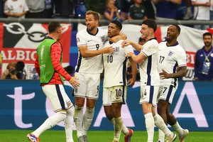 Tay săn bàn Jude Bellingham có thể bị treo giò tại tứ kết và hơn nữa