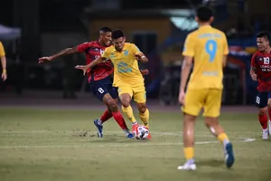 Tuyển Thái Lan mang “dòng máu trẻ” đến Việt Nam