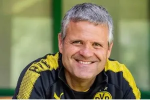 HLV Kim Sang-sik của tuyển Việt Nam gặp “cạ cứng” ở AFF Cup 2024