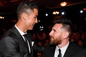 Vừa đến Al Nassr, HLV Stefano Pioli đã về phe Ronaldo