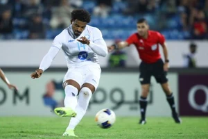 Nguyễn Xuân Son sẽ gặp thách thức gì khi khoác áo tuyển Việt Nam?