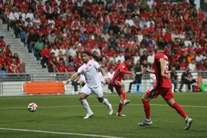 Dấu hỏi lớn về trọng tài và VAR quanh tuyệt phẩm của Nguyễn Xuân Son