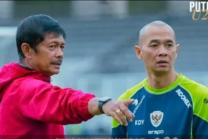 Hàng công kém quá, HLV Sjafri gọi huyền thoại Indonesia làm trợ lý