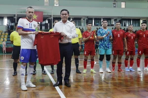 Tuyển Việt Nam đón chào tiền đạo Nguyễn Minh Trí