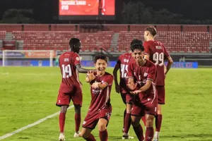 HLV Mano Polking mong gặp học trò cũ ở tuyển Thái Lan