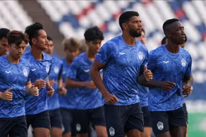 HLV Kim Sang-sik của ASEAN All Stars thay Nieto bằng Kader