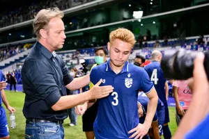 HLV Mano Polking muốn đập tan giấc mơ ăn bốn của Buriram